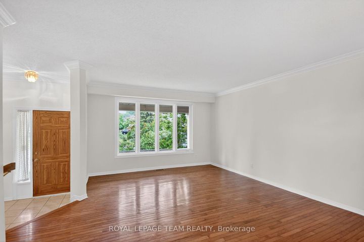 Photo 6 at 19 Windhurst Drive, Nepean (Barrhaven East), Ottawa