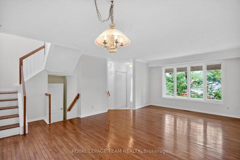 Photo 3 at 19 Windhurst Drive, Nepean (Barrhaven East), Ottawa