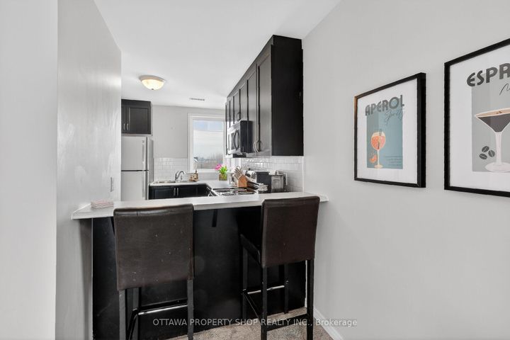 Photo 6 at 3385 Cambrian Road, Nepean (Stonebridge), Ottawa