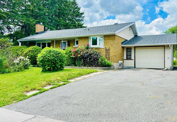 Photo 1 at 77 Meadowlands Drive, Nepean (Meadowlands/St. Claire Gardens), Ottawa