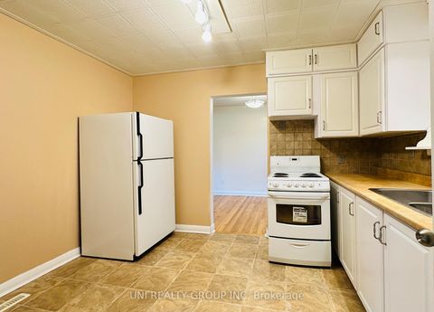 Photo 20 at 77 Meadowlands Drive, Nepean (Meadowlands/St. Claire Gardens), Ottawa