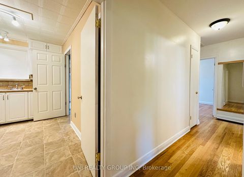 Photo 21 at 77 Meadowlands Drive, Nepean (Meadowlands/St. Claire Gardens), Ottawa