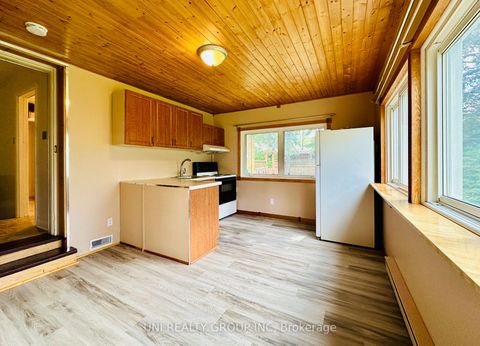 Photo 36 at 77 Meadowlands Drive, Nepean (Meadowlands/St. Claire Gardens), Ottawa