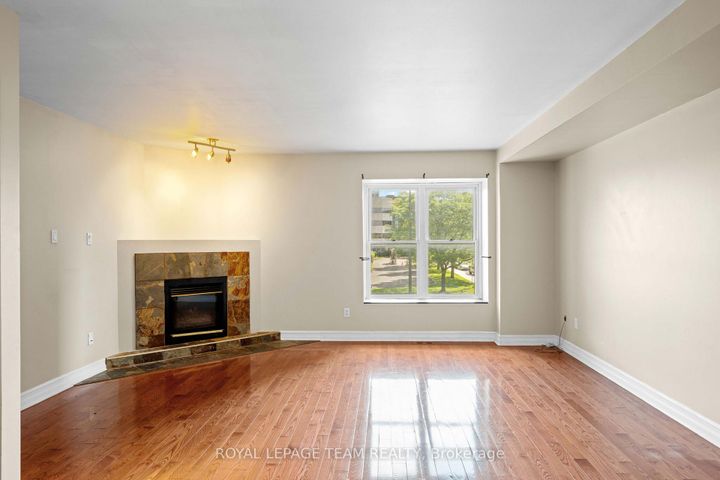 Photo 14 at 91 Thornbury Crescent, Nepean (Centrepointe), Ottawa