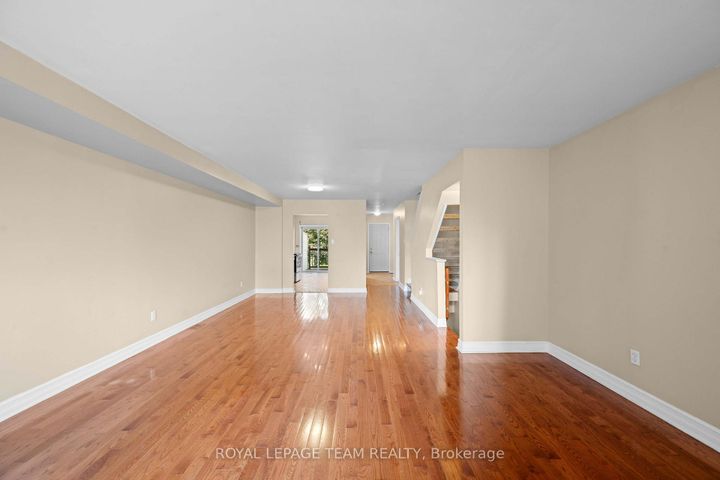 Photo 16 at 91 Thornbury Crescent, Nepean (Centrepointe), Ottawa