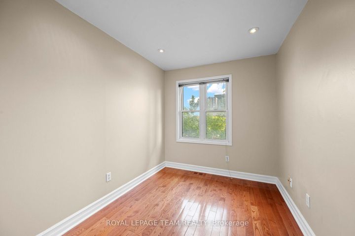 Photo 21 at 91 Thornbury Crescent, Nepean (Centrepointe), Ottawa