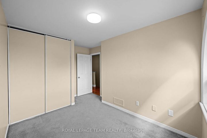 Photo 24 at 91 Thornbury Crescent, Nepean (Centrepointe), Ottawa