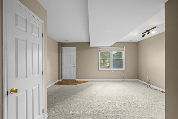 Photo 32 at 91 Thornbury Crescent, Nepean (Centrepointe), Ottawa