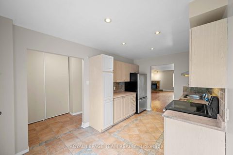 Photo 6 at 91 Thornbury Crescent, Nepean (Centrepointe), Ottawa