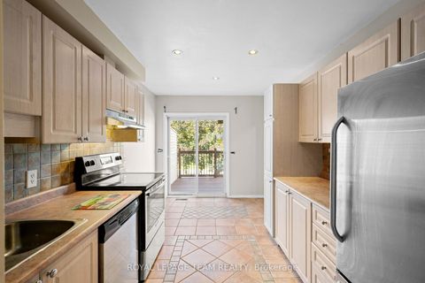 Photo 9 at 91 Thornbury Crescent, Nepean (Centrepointe), Ottawa