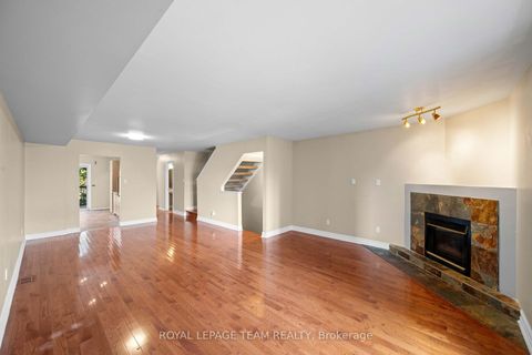 Photo 15 at 91 Thornbury Crescent, Nepean (Centrepointe), Ottawa