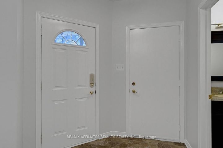 Photo 3 at 93 Mountshannon Drive, Nepean (Longfields), Ottawa