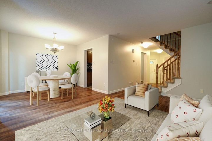 Photo 7 at 93 Mountshannon Drive, Nepean (Longfields), Ottawa