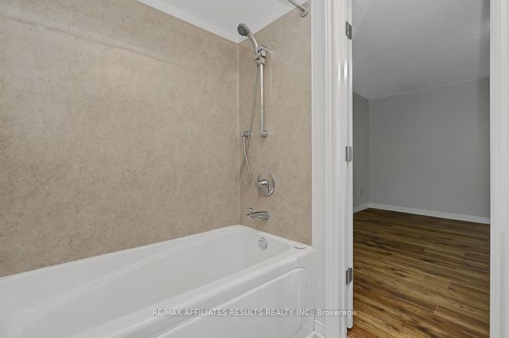 Photo 28 at 93 Mountshannon Drive, Nepean (Longfields), Ottawa