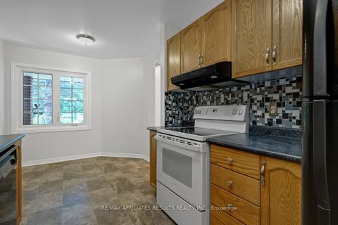 Photo 16 at 93 Mountshannon Drive, Nepean (Longfields), Ottawa