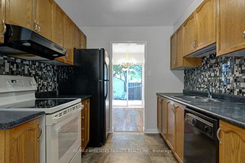 Photo 17 at 93 Mountshannon Drive, Nepean (Longfields), Ottawa