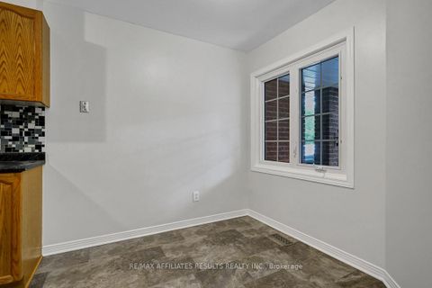 Photo 20 at 93 Mountshannon Drive, Nepean (Longfields), Ottawa