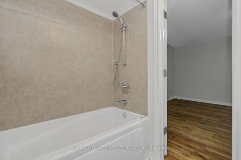 Photo 28 at 93 Mountshannon Drive, Nepean (Longfields), Ottawa
