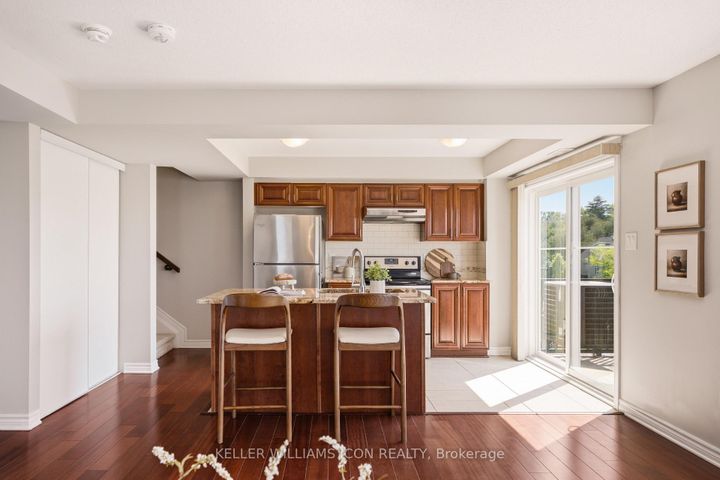 Photo 8 at 528 Clearbrook Drive, Nepean (Strandherd), Ottawa