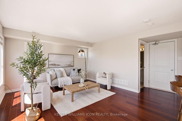 Photo 11 at 528 Clearbrook Drive, Nepean (Strandherd), Ottawa