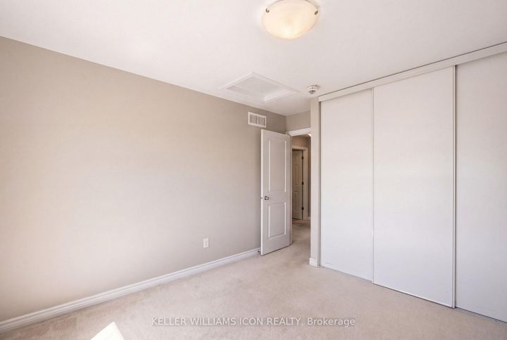 Photo 19 at 528 Clearbrook Drive, Nepean (Strandherd), Ottawa