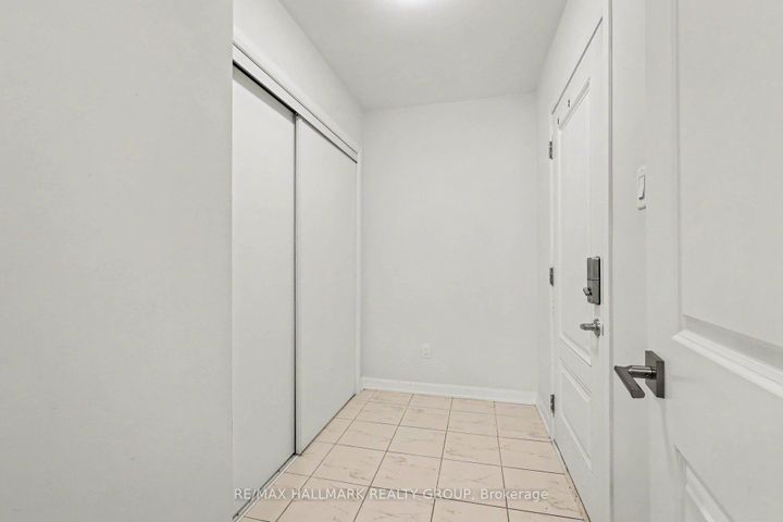Photo 11 at 129 Robin Easey Avenue, Nepean (Half Moon Bay), Ottawa