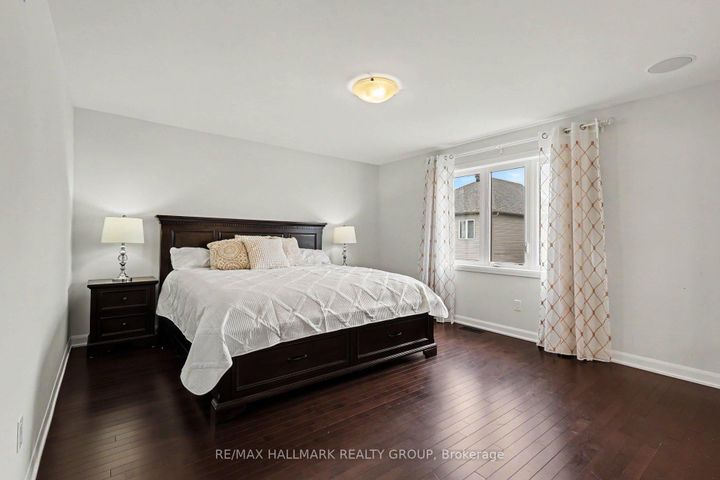 Photo 13 at 129 Robin Easey Avenue, Nepean (Half Moon Bay), Ottawa