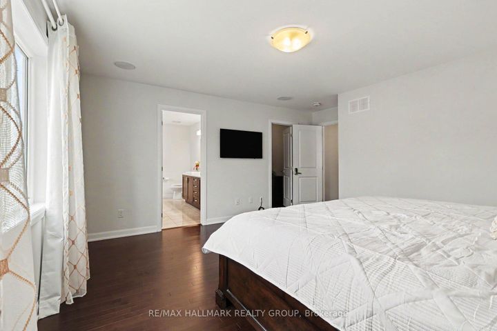 Photo 14 at 129 Robin Easey Avenue, Nepean (Half Moon Bay), Ottawa