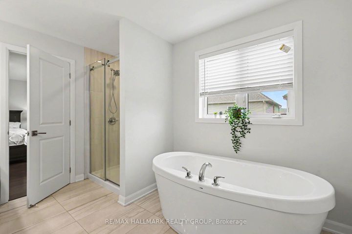Photo 17 at 129 Robin Easey Avenue, Nepean (Half Moon Bay), Ottawa