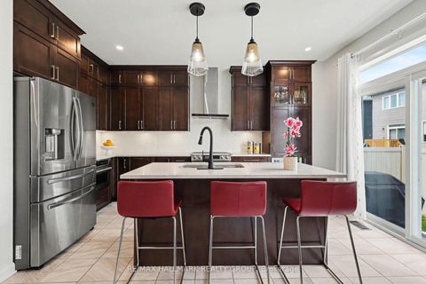 Photo 7 at 129 Robin Easey Avenue, Nepean (Half Moon Bay), Ottawa