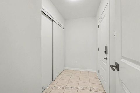 Photo 11 at 129 Robin Easey Avenue, Nepean (Half Moon Bay), Ottawa