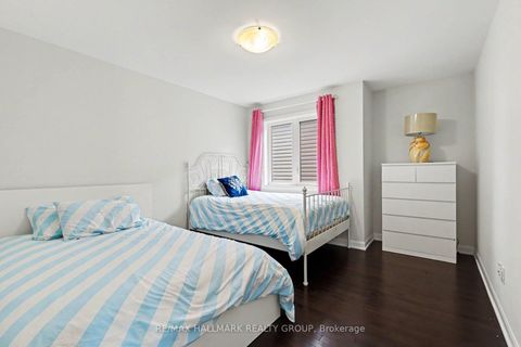 Photo 19 at 129 Robin Easey Avenue, Nepean (Half Moon Bay), Ottawa