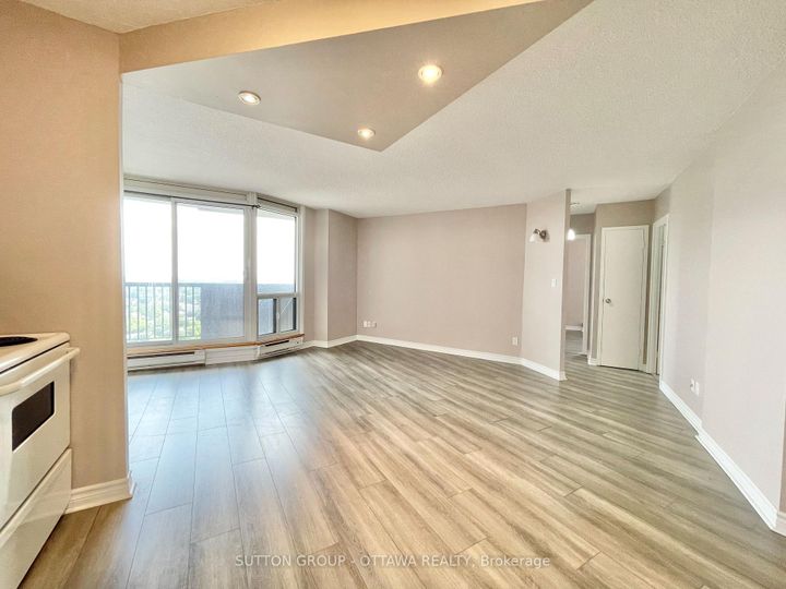Photo 3 at 1908 - 900 Dynes Road, Nepean (Carleton Square), Ottawa