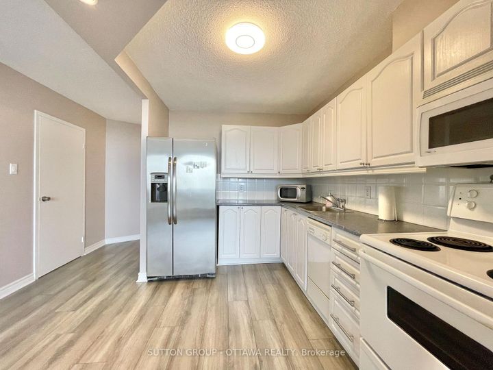 Photo 6 at 1908 - 900 Dynes Road, Nepean (Carleton Square), Ottawa