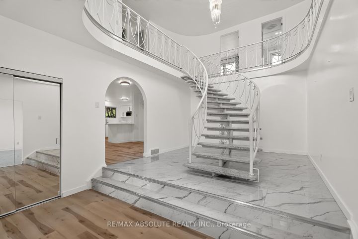 Photo 5 at 1444 Normandy Crescent, Nepean (Borden Farm/Stewart Farm/Carleton Heights/Parkwood Hills), Ottawa