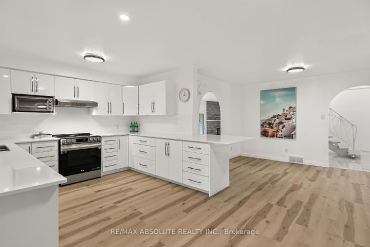 Photo 11 at 1444 Normandy Crescent, Nepean (Borden Farm/Stewart Farm/Carleton Heights/Parkwood Hills), Ottawa