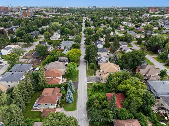 Photo 4 at 50 Lotta Avenue W, Nepean (Meadowlands/St. Claire Gardens), Ottawa
