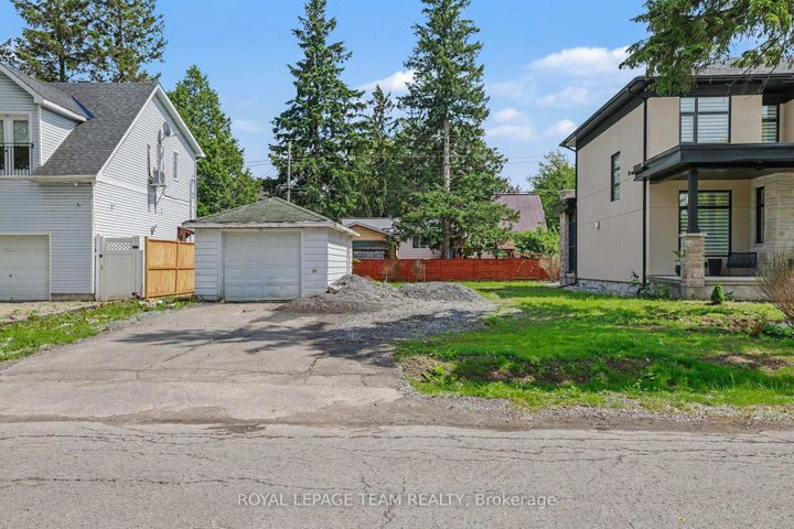 Photo 12 at 50 Lotta Avenue W, Nepean (Meadowlands/St. Claire Gardens), Ottawa