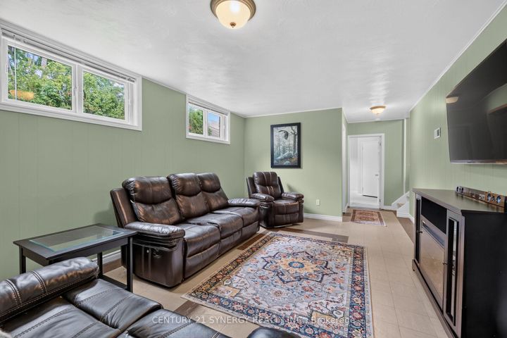 Photo 37 at 20 Sherry Lane, Nepean (Manordale), Ottawa