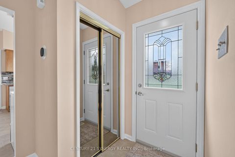 Photo 5 at 20 Sherry Lane, Nepean (Manordale), Ottawa