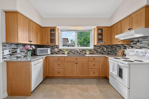 Photo 17 at 20 Sherry Lane, Nepean (Manordale), Ottawa