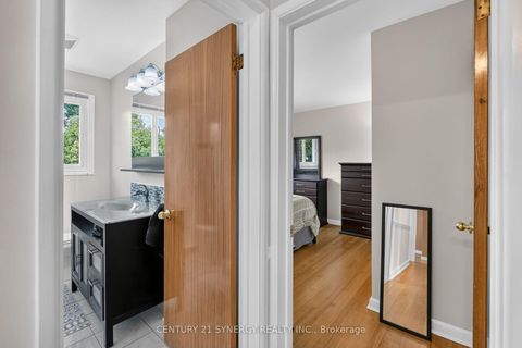 Photo 23 at 20 Sherry Lane, Nepean (Manordale), Ottawa