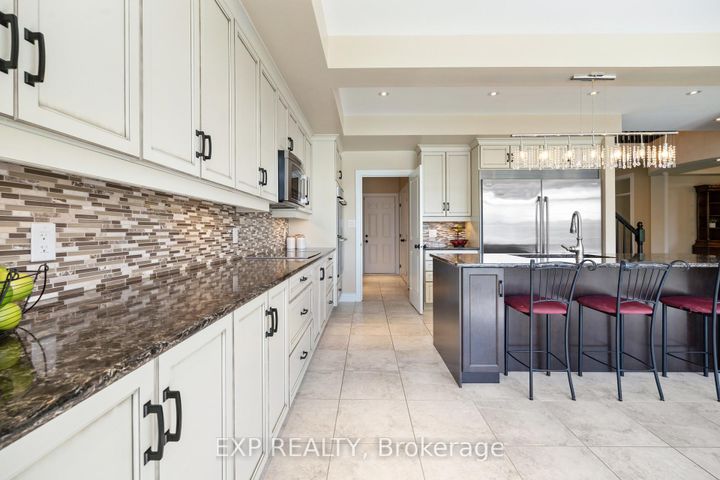 Photo 13 at 580 Pinawa Circle, Nepean (Stonebridge), Ottawa
