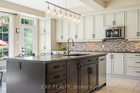 Photo 9 at 580 Pinawa Circle, Nepean (Stonebridge), Ottawa