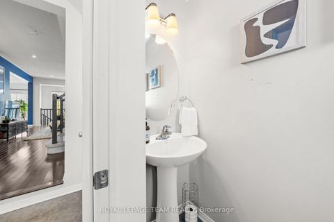 Photo 4 at 102 Lochnaw Private, Nepean (Stonebridge), Ottawa