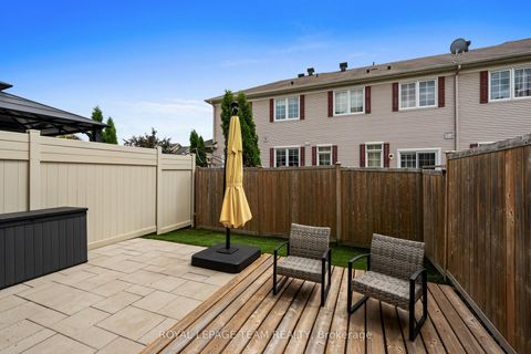 Photo 45 at 102 Lochnaw Private, Nepean (Stonebridge), Ottawa