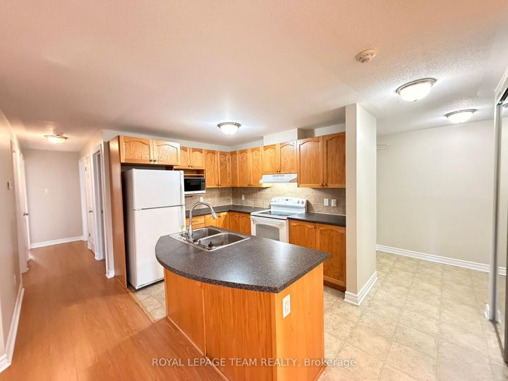 Photo 12 at 2 - 236 Paseo Private, Nepean (Centrepointe), Ottawa