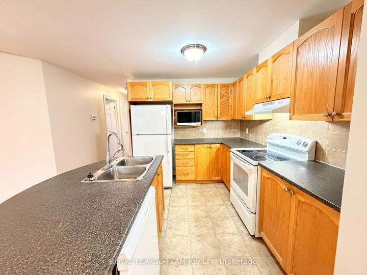 Photo 13 at 2 - 236 Paseo Private, Nepean (Centrepointe), Ottawa