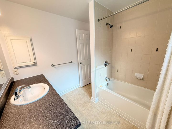 Photo 24 at 2 - 236 Paseo Private, Nepean (Centrepointe), Ottawa