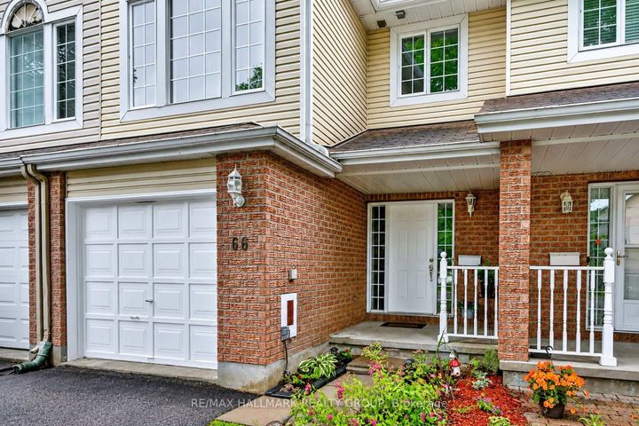 Photo 1 at 66 Woodgate Way, Nepean (Longfields), Ottawa